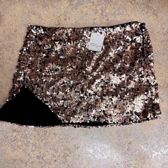NWT Free People gold sequin Mini Skirt size 0 - Picture 1 of 10